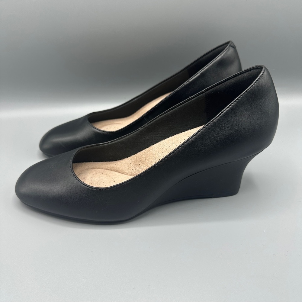 Clarks Leather Comfort Slip On Wedge Pump Shoes Women’s Size 8.5M Black